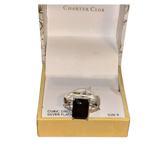 NWT Charter Club Emerald Cut Crystal Ring in Silver Plate, size 9 - Picture 5 of 9